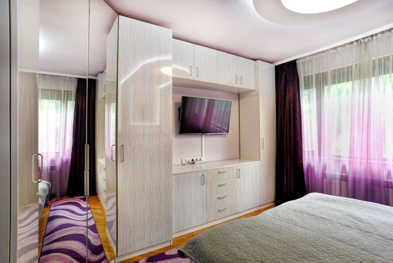 Spacious And Stylish Apartment In The Heart Of Sofia Plus Parking Eksteriør billede